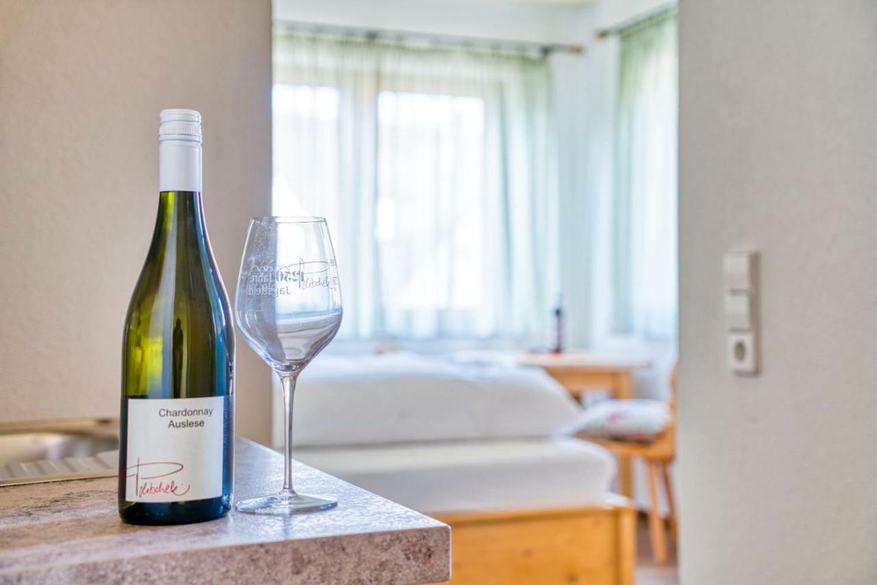 Gaestehaus Weingut Politschek Бад Фридрихсхал Екстериор снимка
